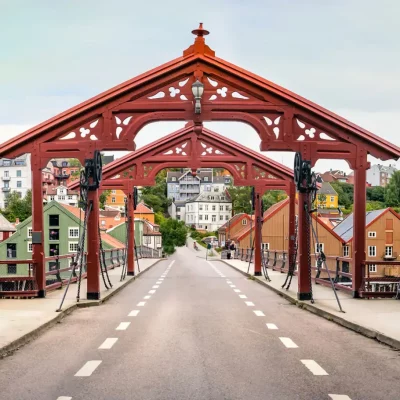 15-daagse-noorse-fjorden-cruise‑september‑2026-c037-trondheim-norway-bridge