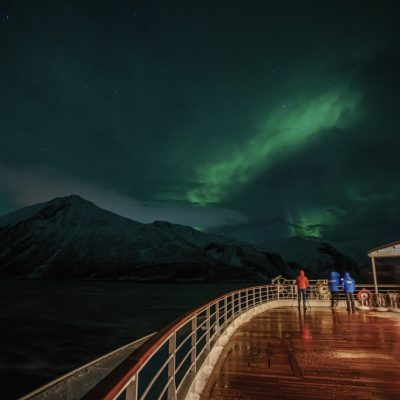 4x-wintercruises-lapland-botnische-zee-zee-ijs-poollicht-scandinavische-winter-vanuit-hamburg-9