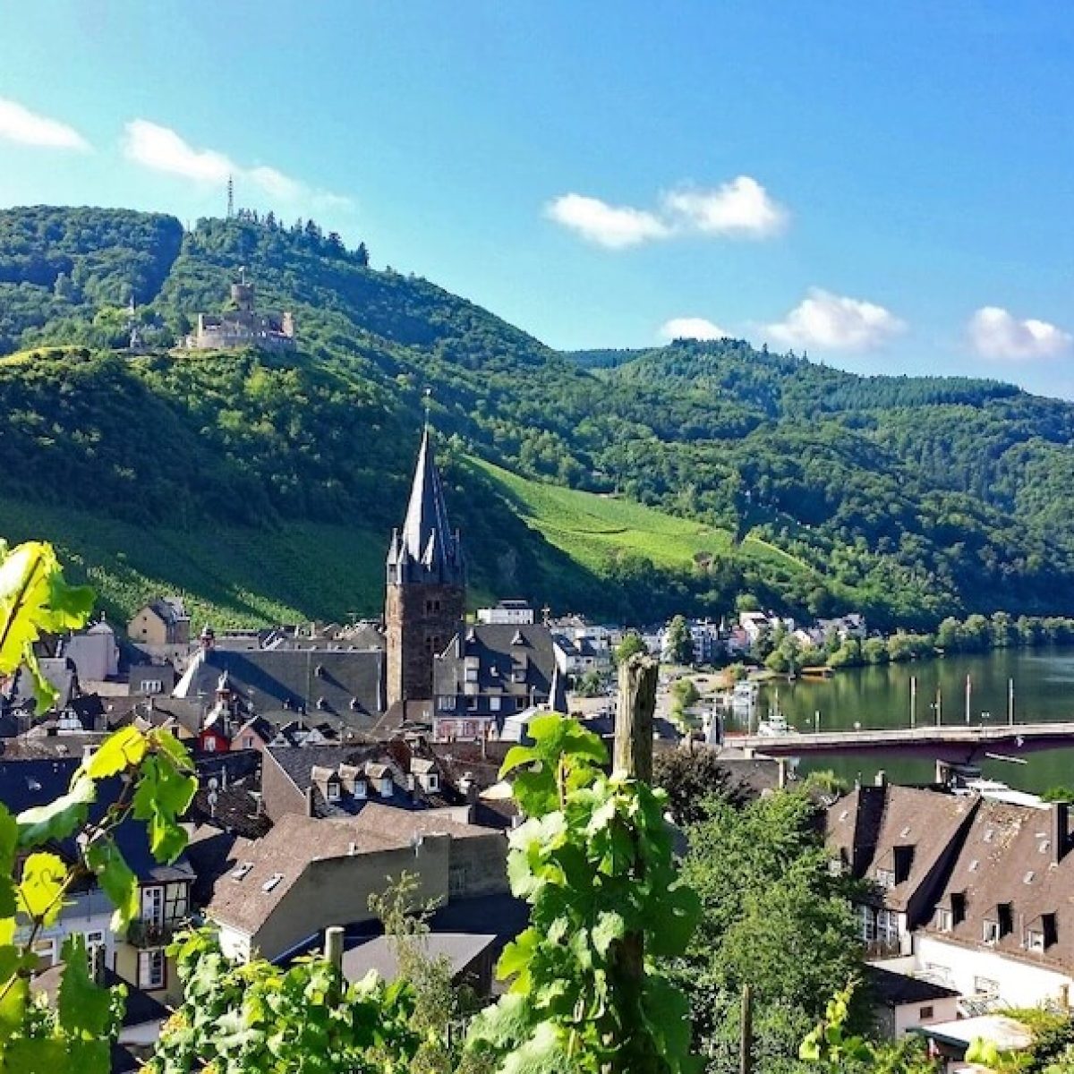Bernkastel_Kues_AdobeStock_231035416-1-WEB