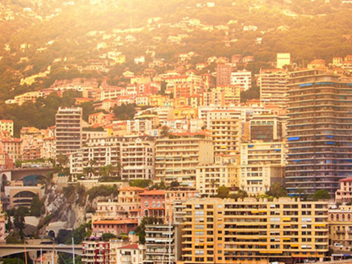 MonteCarlo_416x700_Desktop