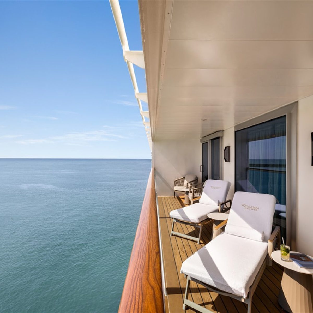Oceania VISTA-oc-a-oceania-suite-architecture-2_orig