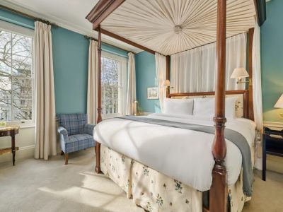 ROSEATE-SUITE_1-Groot