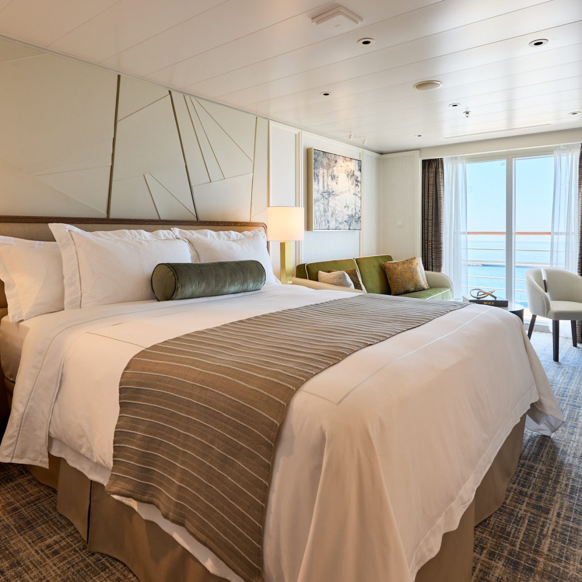 vernieuwde-seven-seas-voyager-regent-seven-seas-cruise-1